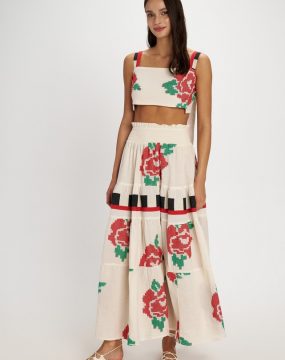 Pearl & Caviar skirt with rose pattern